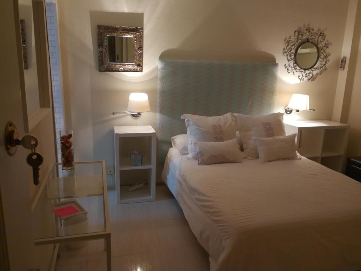 Apartamentos Flamenco B&B セビリア エクステリア 写真